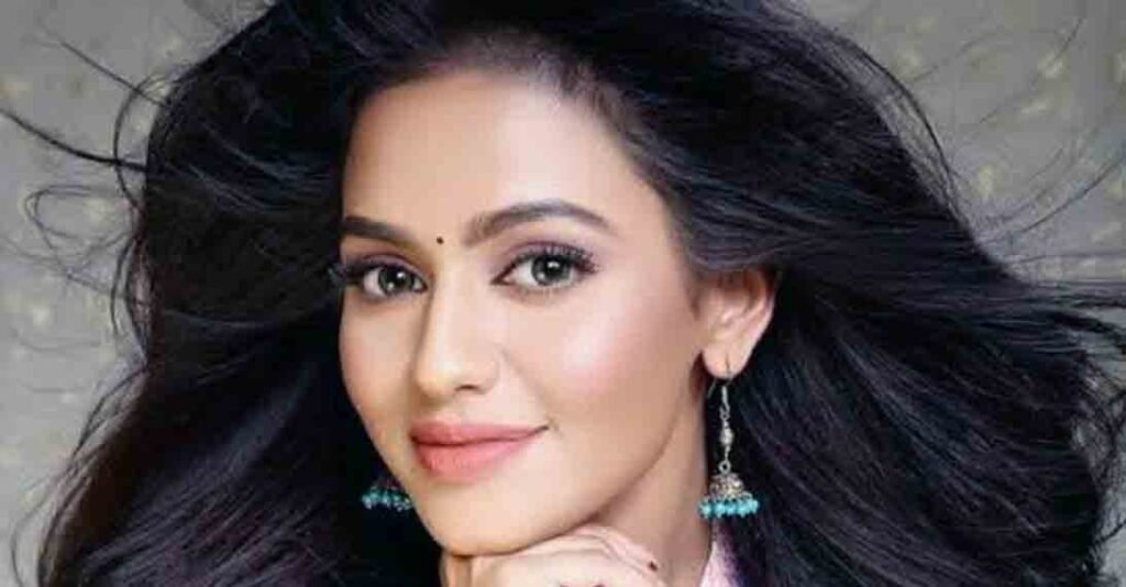 নুসরাত ফারিয়া হাসপাতালে করাতে হলো চোখের অস্ত্রোপচার