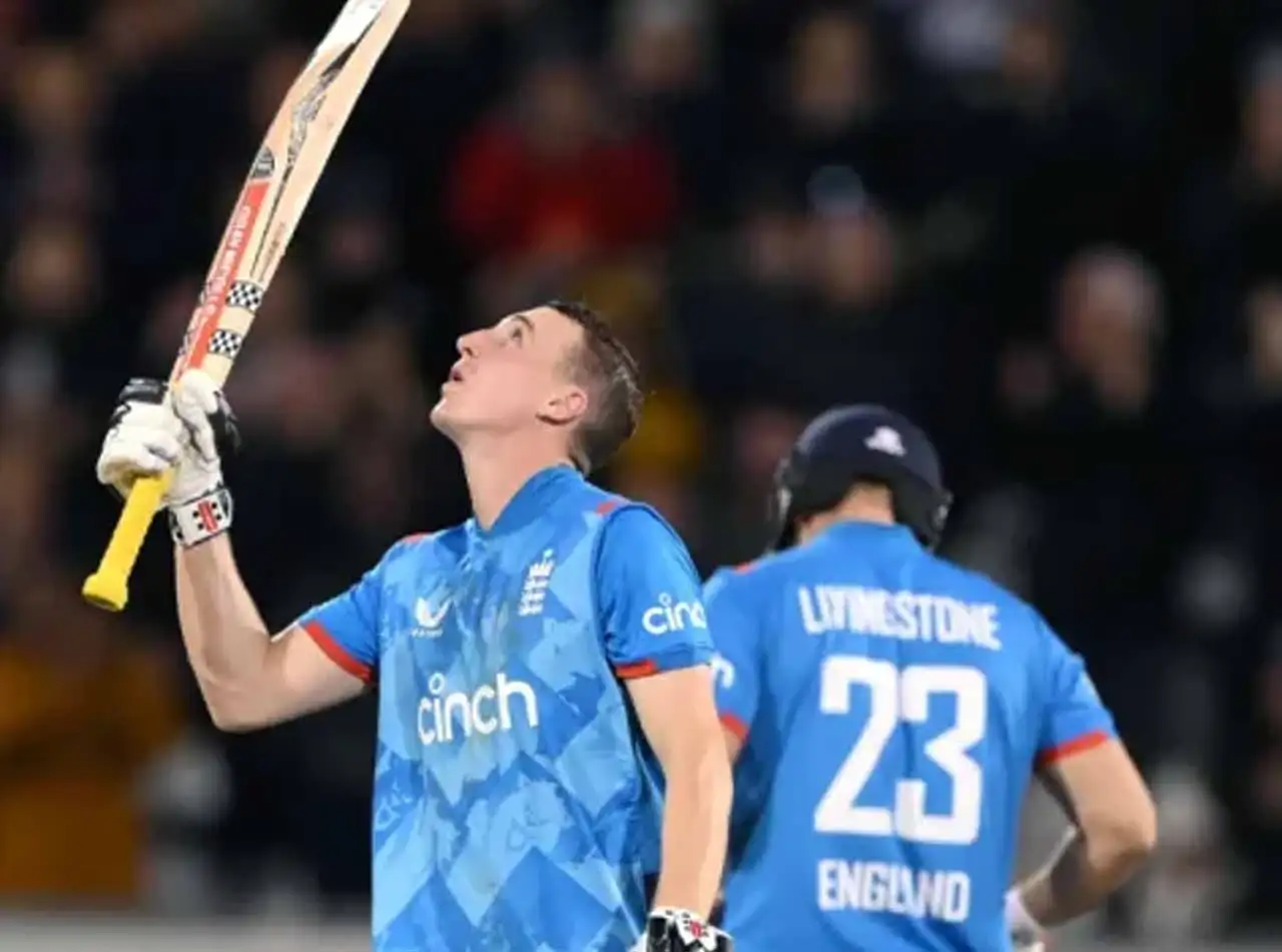 ওয়ানডে সিরিজ: ব্রুকের রেকর্ড, টানা ১৪ ম্যাচ জয়ের পর হারল অস্ট্রেলিয়া