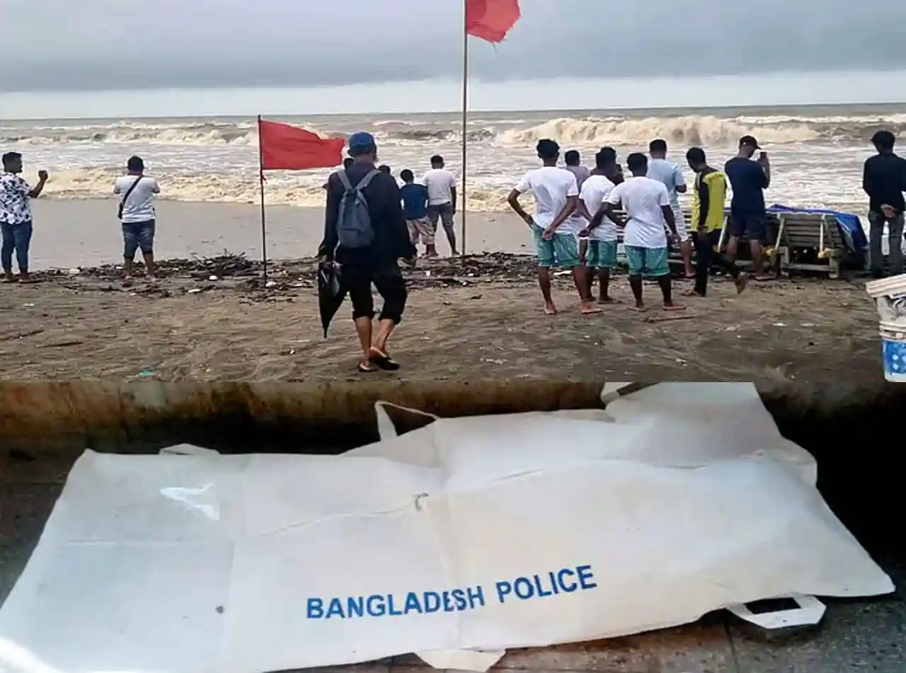 কক্সবাজার সমুদ্র সৈকত থেকে নিখোঁজ পর্যটকের লাশ উদ্ধার