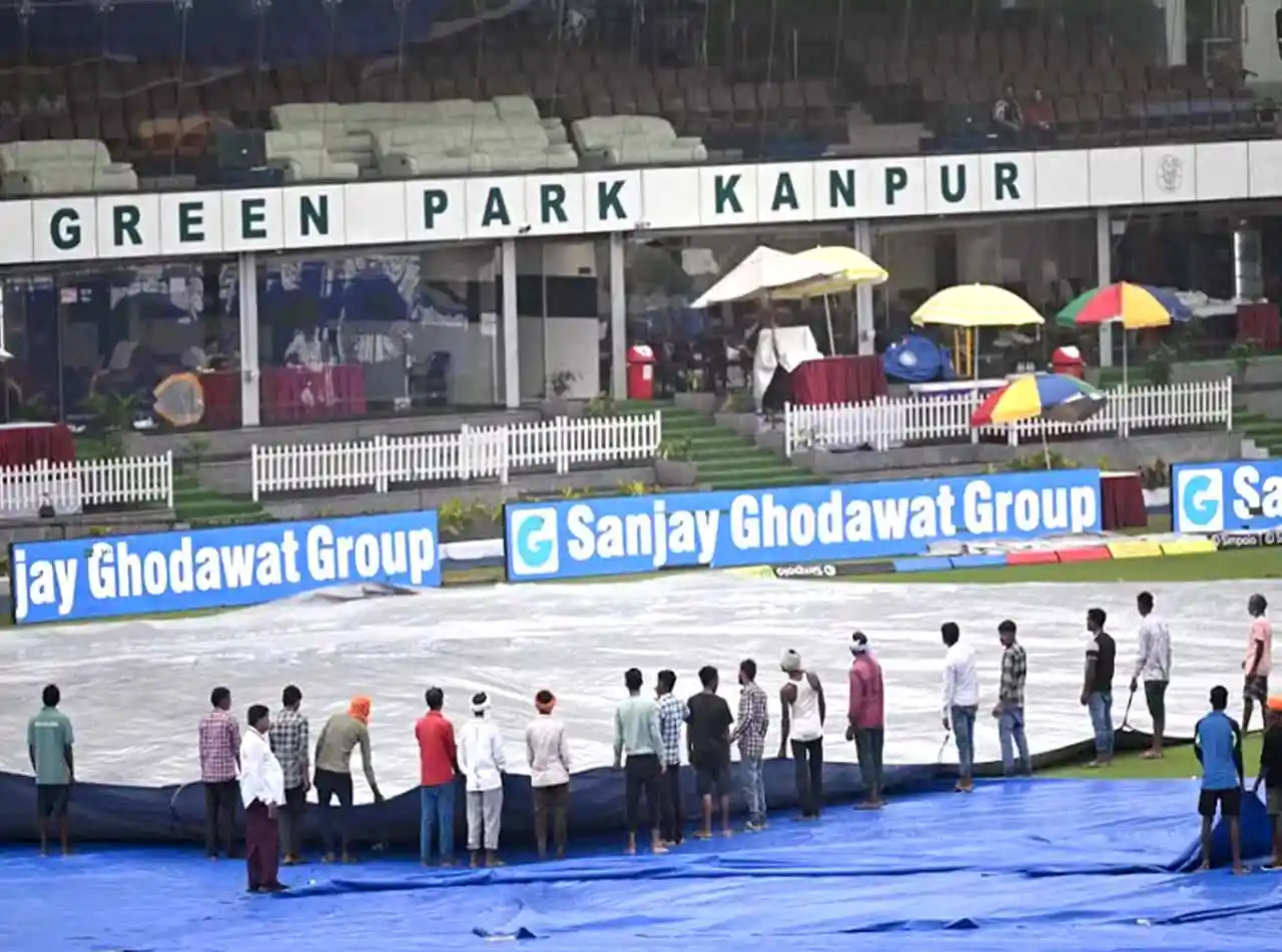 বৃষ্টির কারণে দ্বিতীয় দিনের খেলা শুরুতে বিলম্ব