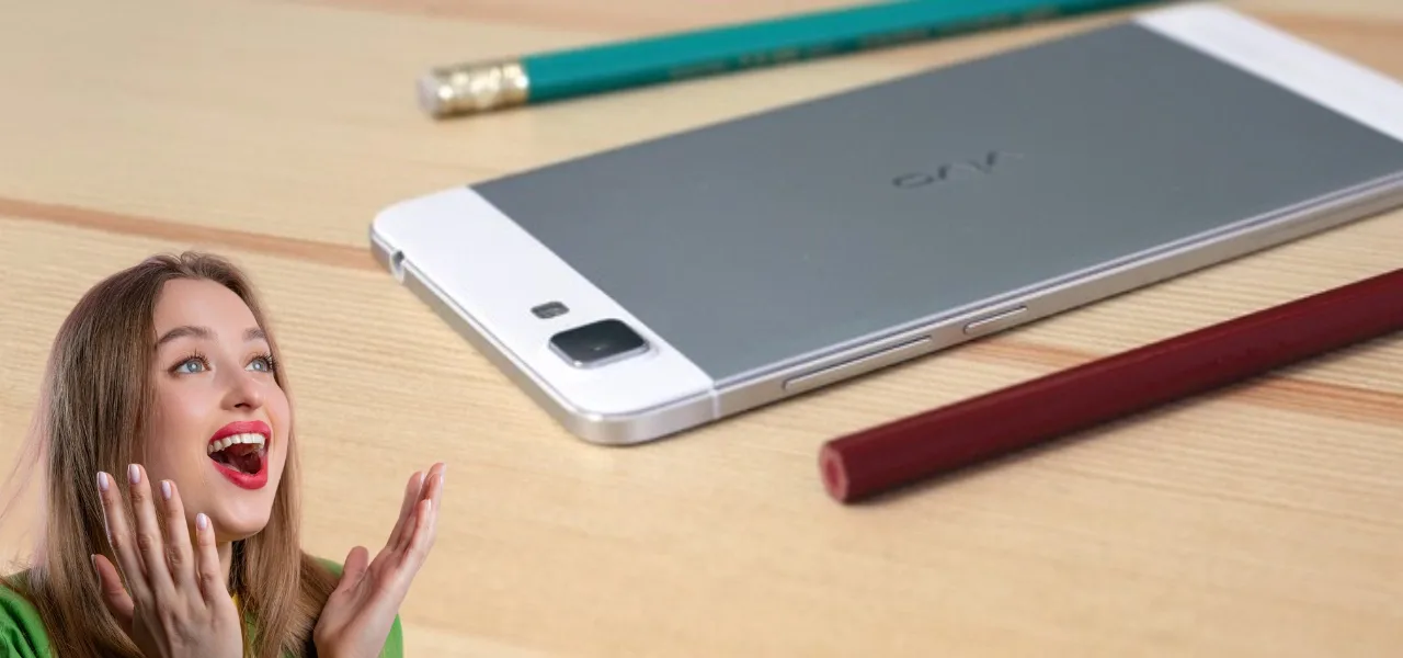 বিশ্বের সবচেয়ে পাতলা স্মার্টফোন পেন্সিলের চেয়েও পাতলা