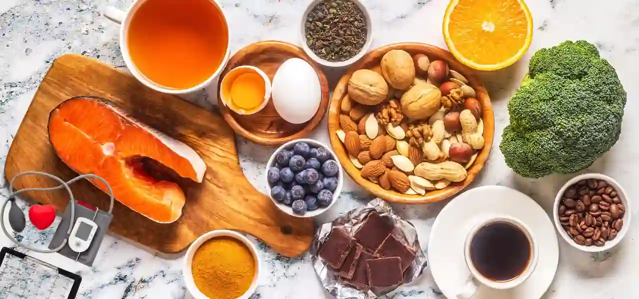 রক্তস্বল্পতা দূর করার প্রাকৃতিক উপায়: রক্ত বাড়ানোর খাবার